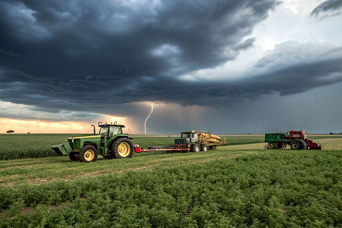Как выстроить устойчивый дилерский бизнес в агроиндустрии, когда хаос стал нормой?