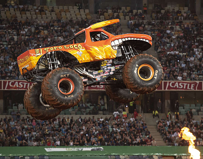 MONSTER JAM ДЕБЮТИРУЕТ В ЮЖНОЙ АФРИКЕ. ОТЛИЧНОЕ НАЧАЛО!