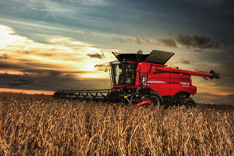 Модернизированные комбайны Case IH Axial-Flow серии 150: новый уровень мощности, производительности и удобства эксплуатации