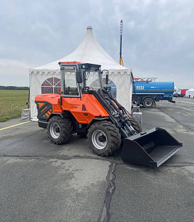 Scarab-2500: универсальный мини-погрузчик с 80-процентным уровнем локализации от АО «Кургандормаш»