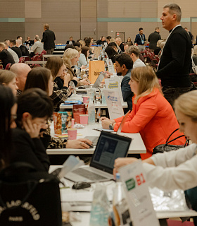 Новый ассортимент для 80 сетей: на выставке «Петерфуд» определят продуктовые тренды на 2026 год